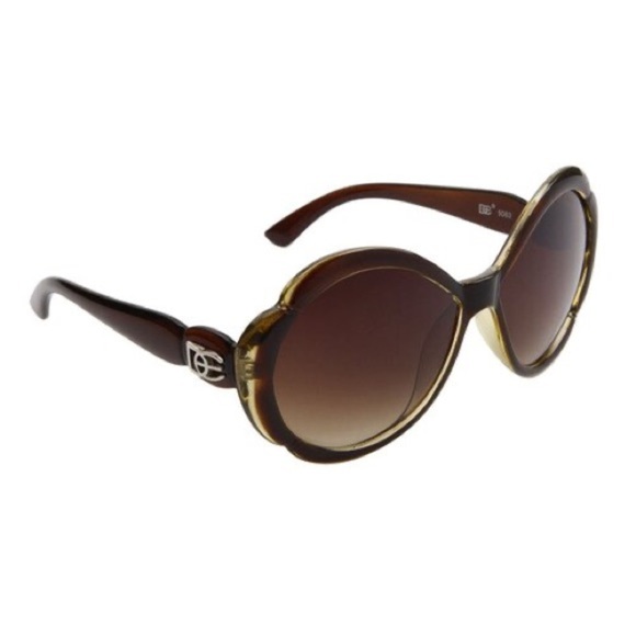 2 for $30 sunglasses comes with hard case - Picture 4 of 6